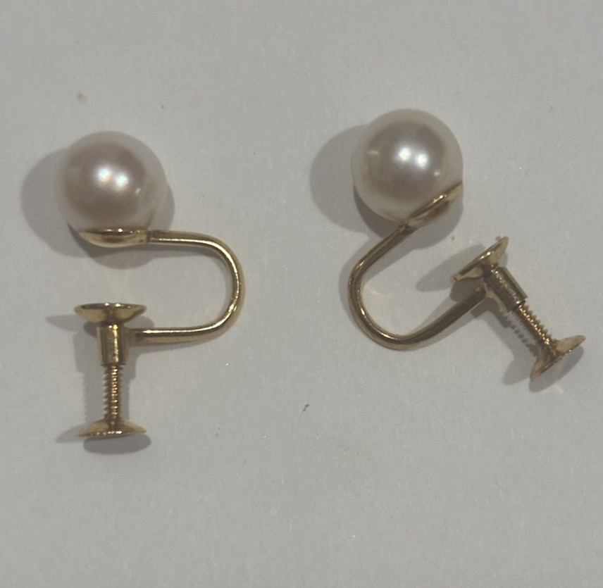 LANE CRAWFORD HONG KONG VINTAGE 196Os PEARL EARRINGS 14k. “LC” Stamped! Screw-on