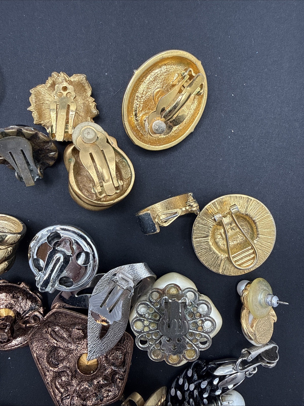 Lot Of SINGLE Earrings Mostly Vintage Clip On – Parts Craft – Some Signed E3-7