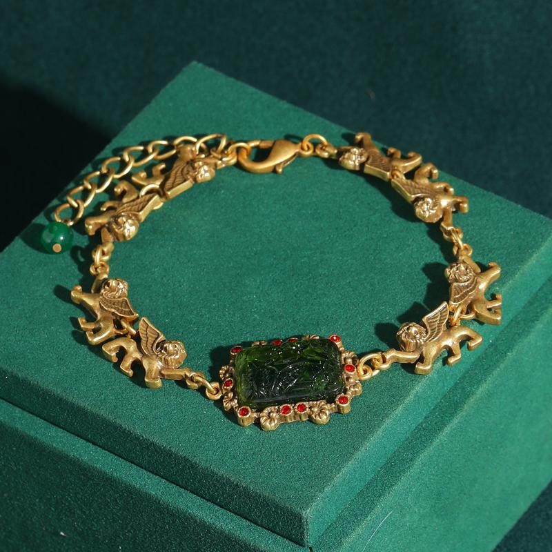 Vintage Green Glass Bracelet Charm Lion Woman Gold Plated Luxury Designe Jewelry