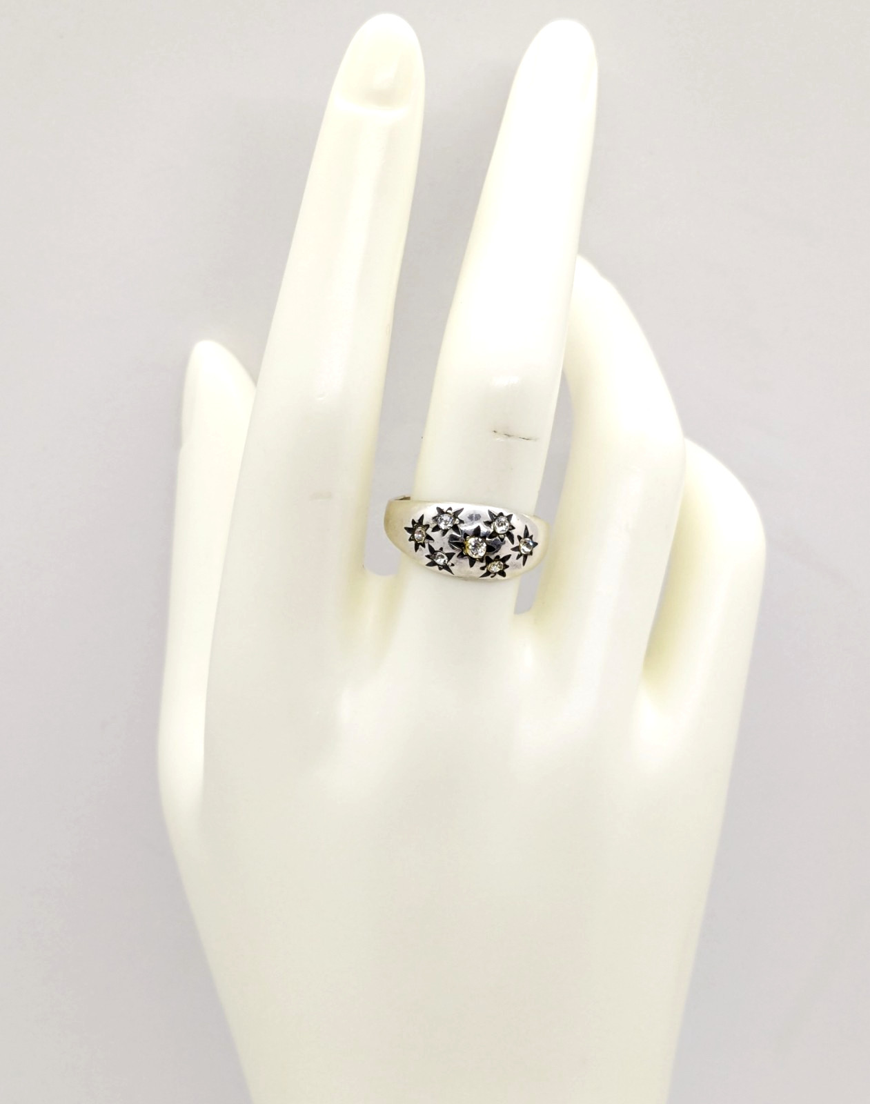Vintage Elegant RING Silver 925 with Chic Bright Inserts -size: 9US (19mm) | #28