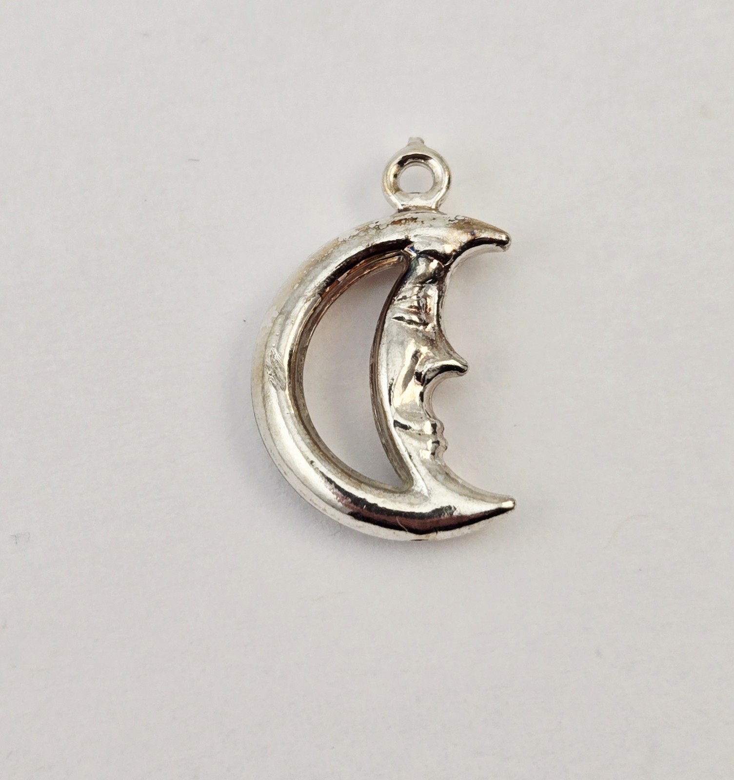 Vintage Sterling Silver Man in the Moon Crescent Hollow Pendant 925 – 1.1g