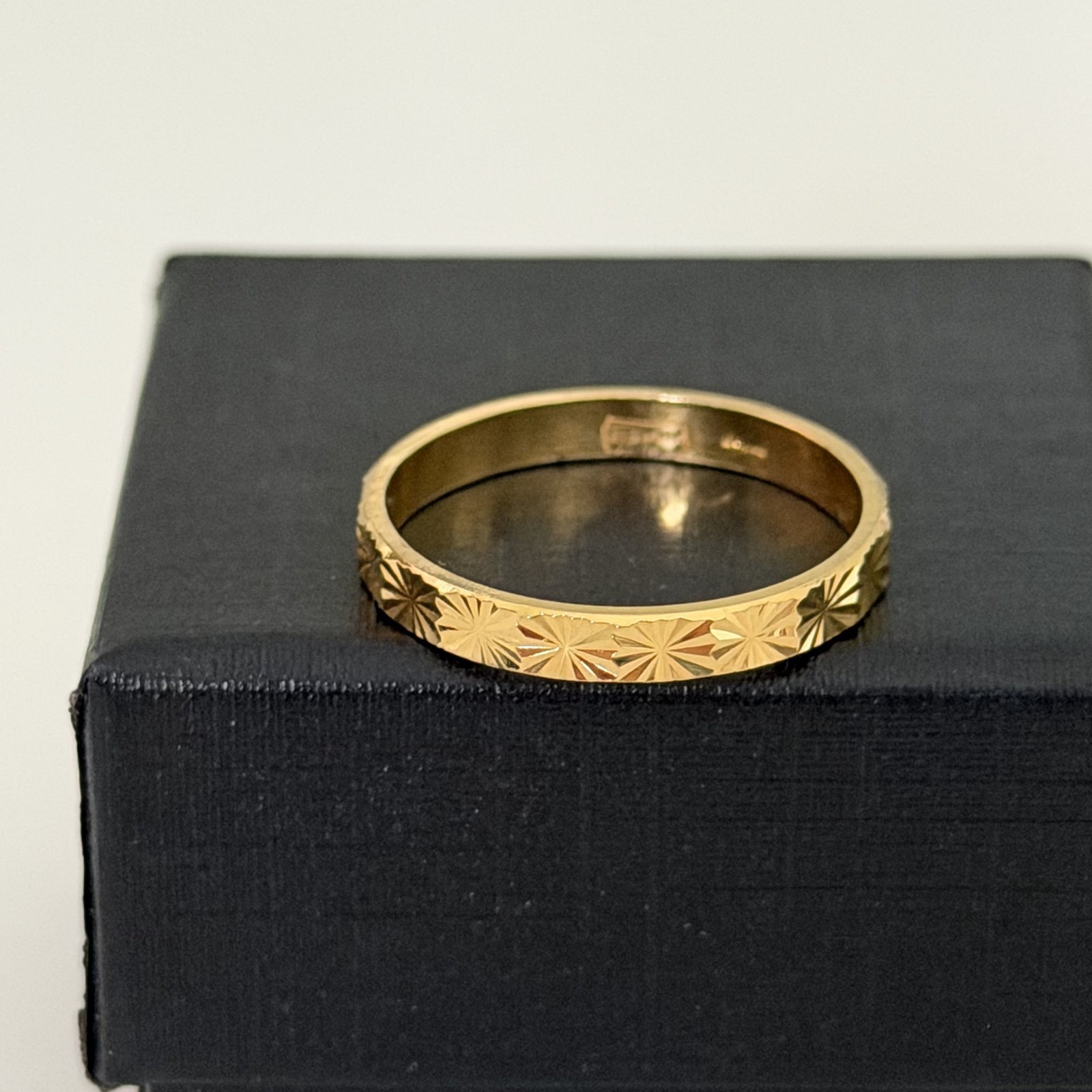 Vintage Milor Italy 925 Sterling Gold Vermeil Etched Starburst Band Ring Size 9