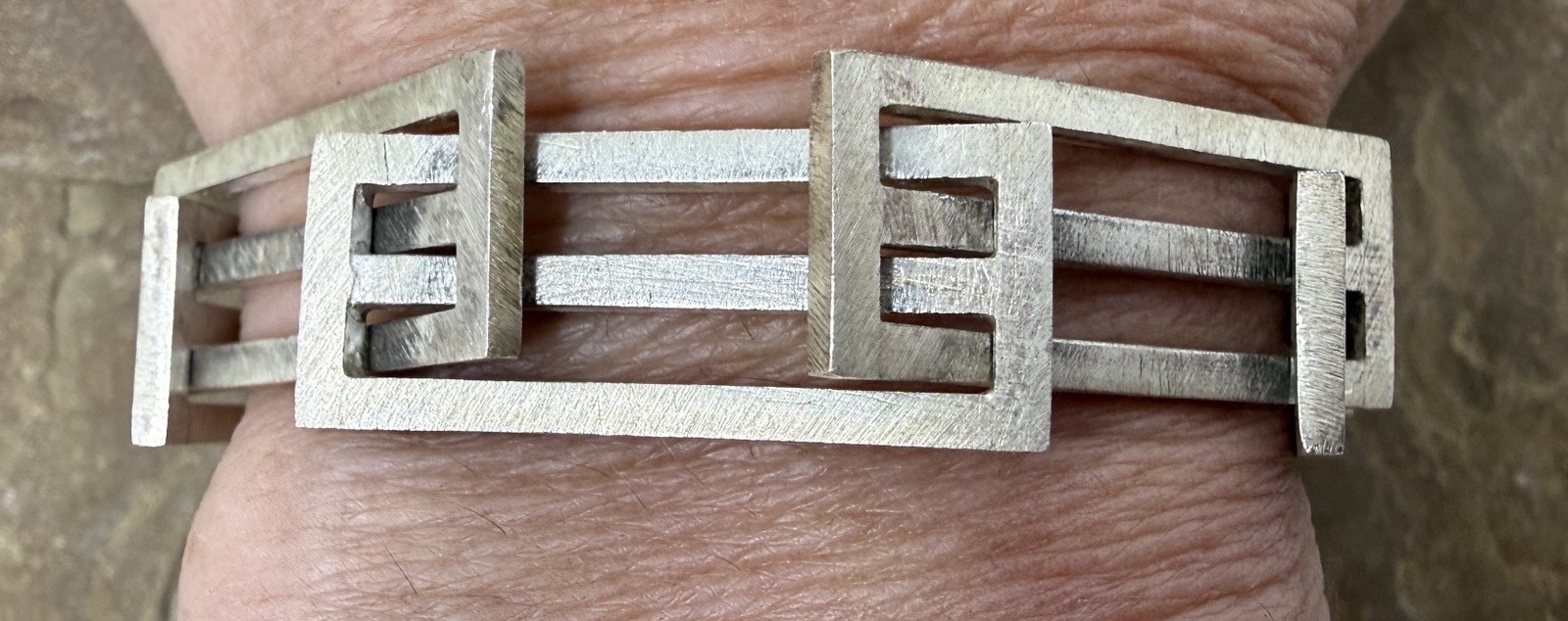 Mid Century Modernist Artisan Sterling Silver Rectangle Sculptural Bracelet 6″