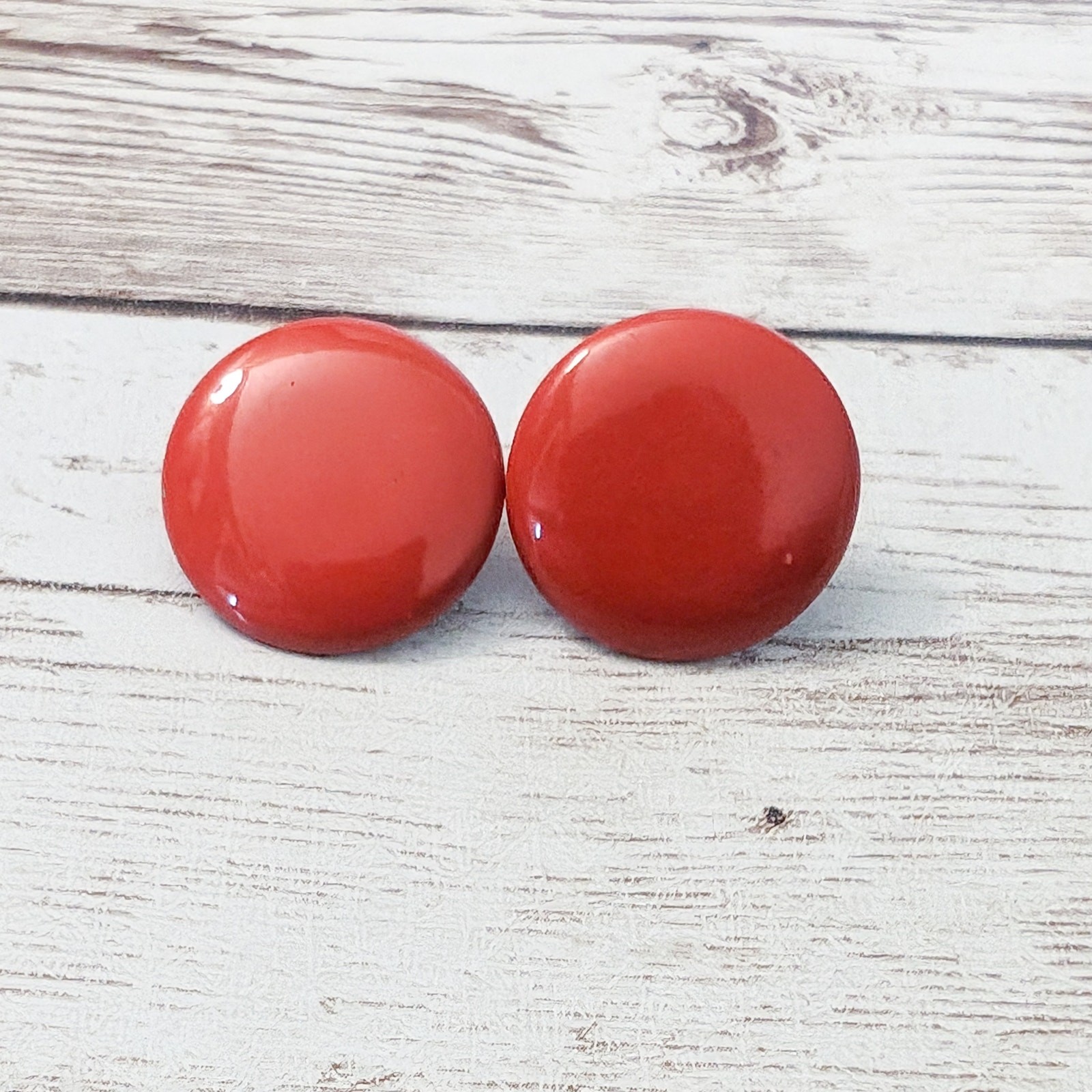 Vintage Earrings For Pierced Ears – Metal Red Circle 0.75″- Broken Stud
