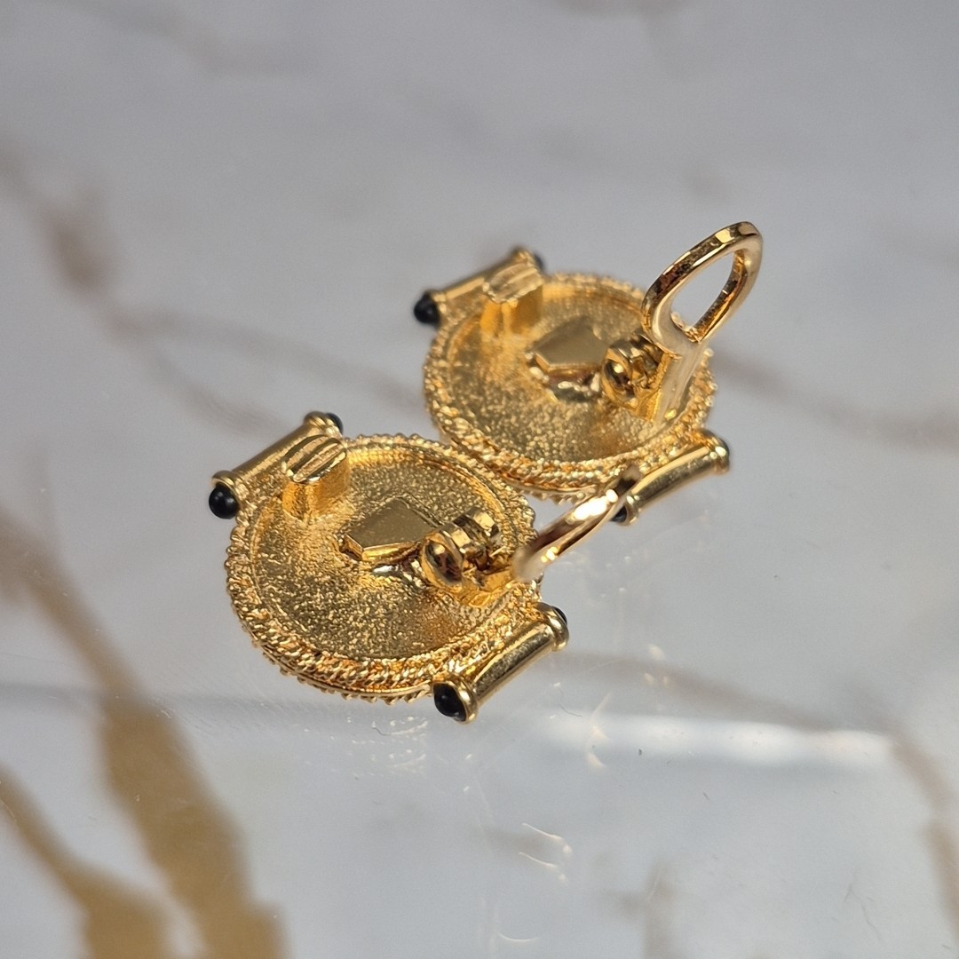 Amazing Unsigned Yellow Gold Plated Faux Coin Black Glass Clip On Earrings