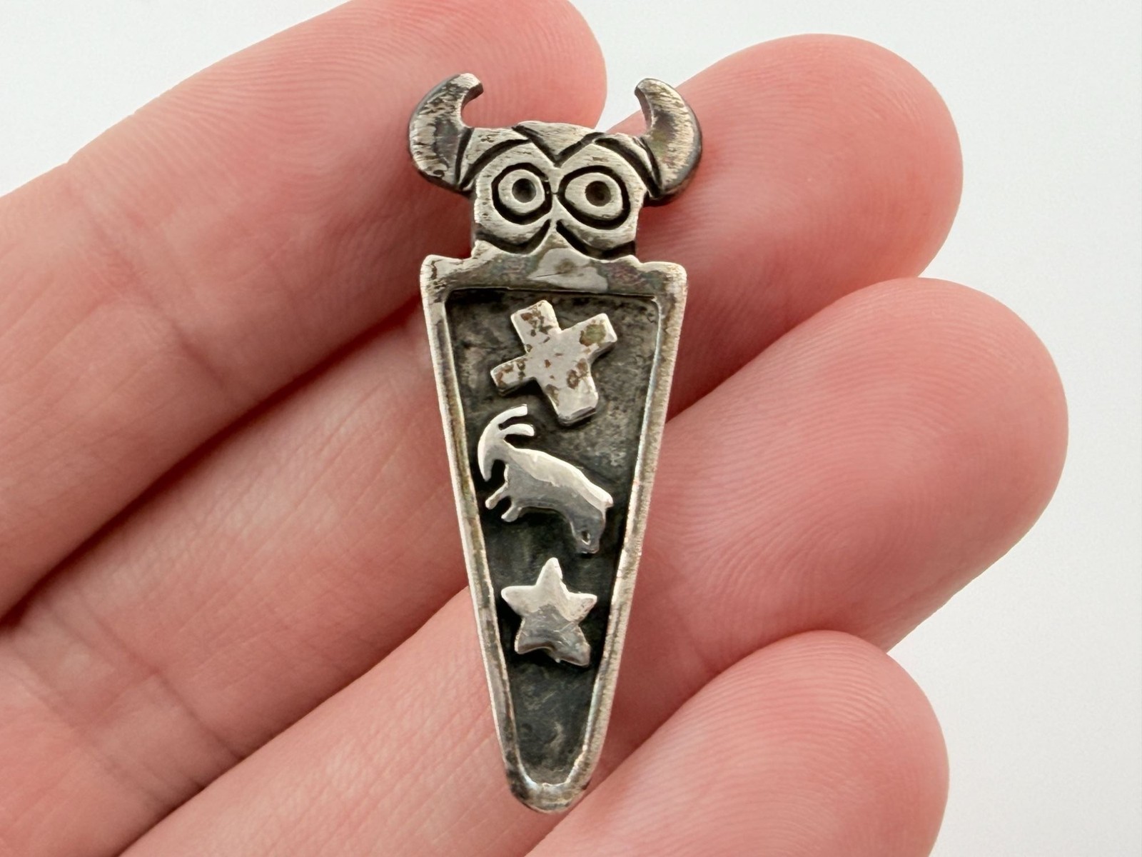 Vintage Signed Creature Kritters Sterling Silver Totem Design Pin Brooch 4.7g