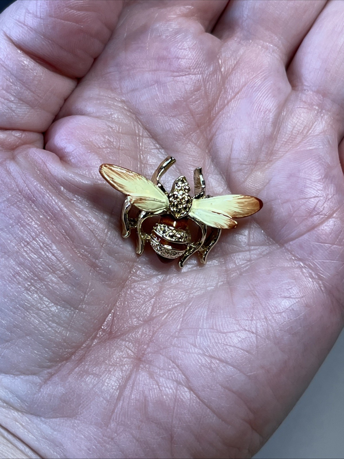 Vintage Brooch Bee Bug Insect Enameled Gold Tone Nature