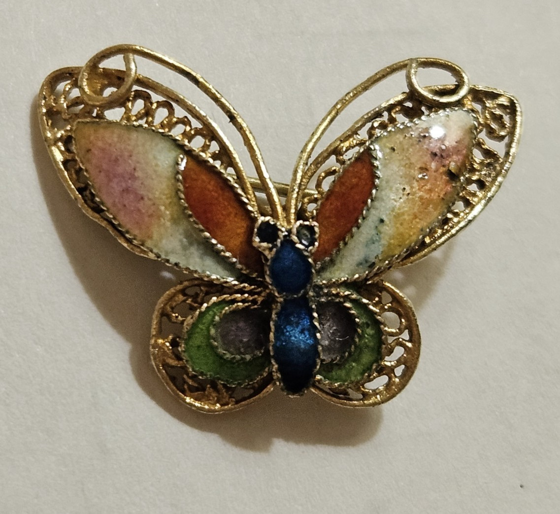 Vintage Gold Tone Butterfly Brooch Filigree Enamel Small Pin ~ 1″ Wide X .75″