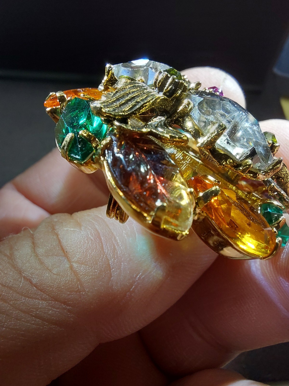 Vtg. JULIANA (Delizza & Elster) Domed Crystal Brooch- 1-5/8″ Dia.- Gorgeous!