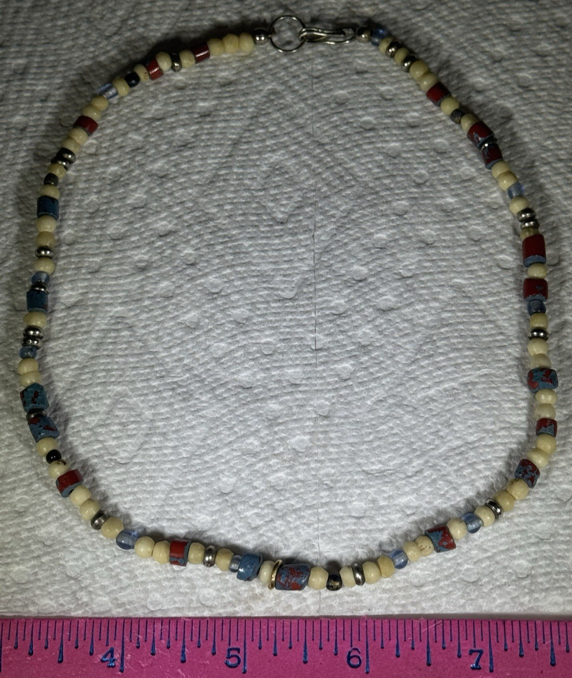 COLORFUL MIXED MATERIALS BEADED NECKLACE 16″ LONG TURQUOISE? PLASTIC METAL GLASS