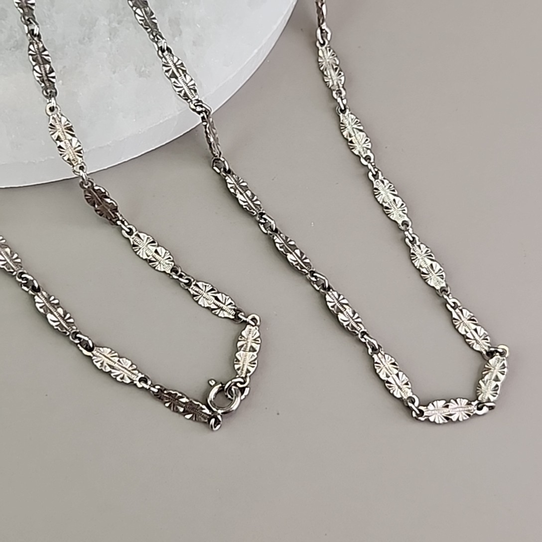 Vintage Chain Necklace Silver Tone Starburst Etched Bar Link 34″