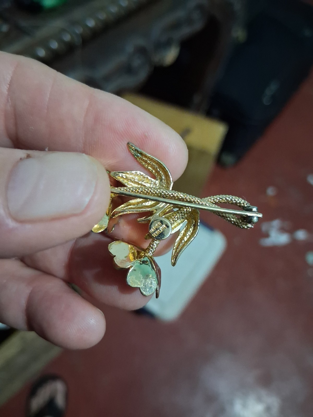 Harper sterling Signed Gold Flower Brooch Pin for Women, Flowers & Plants Theme