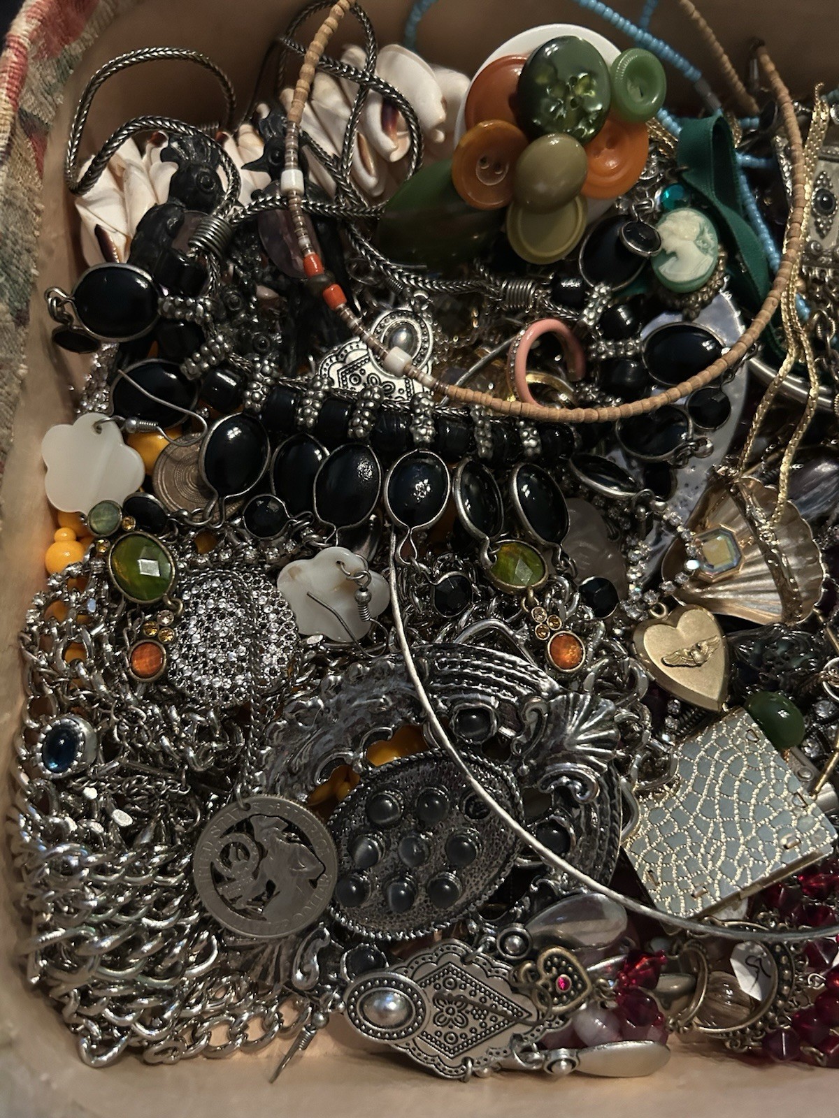 Estate Jewerly Lot Untested Lot #12
