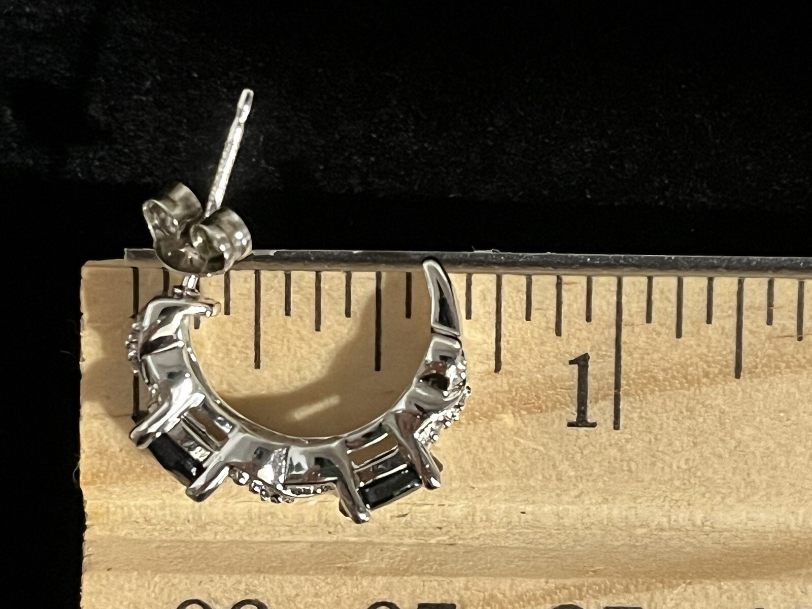 Black and Crystal Rhinestone Pendant and Earring Set with AGI 925 Box Link Chain