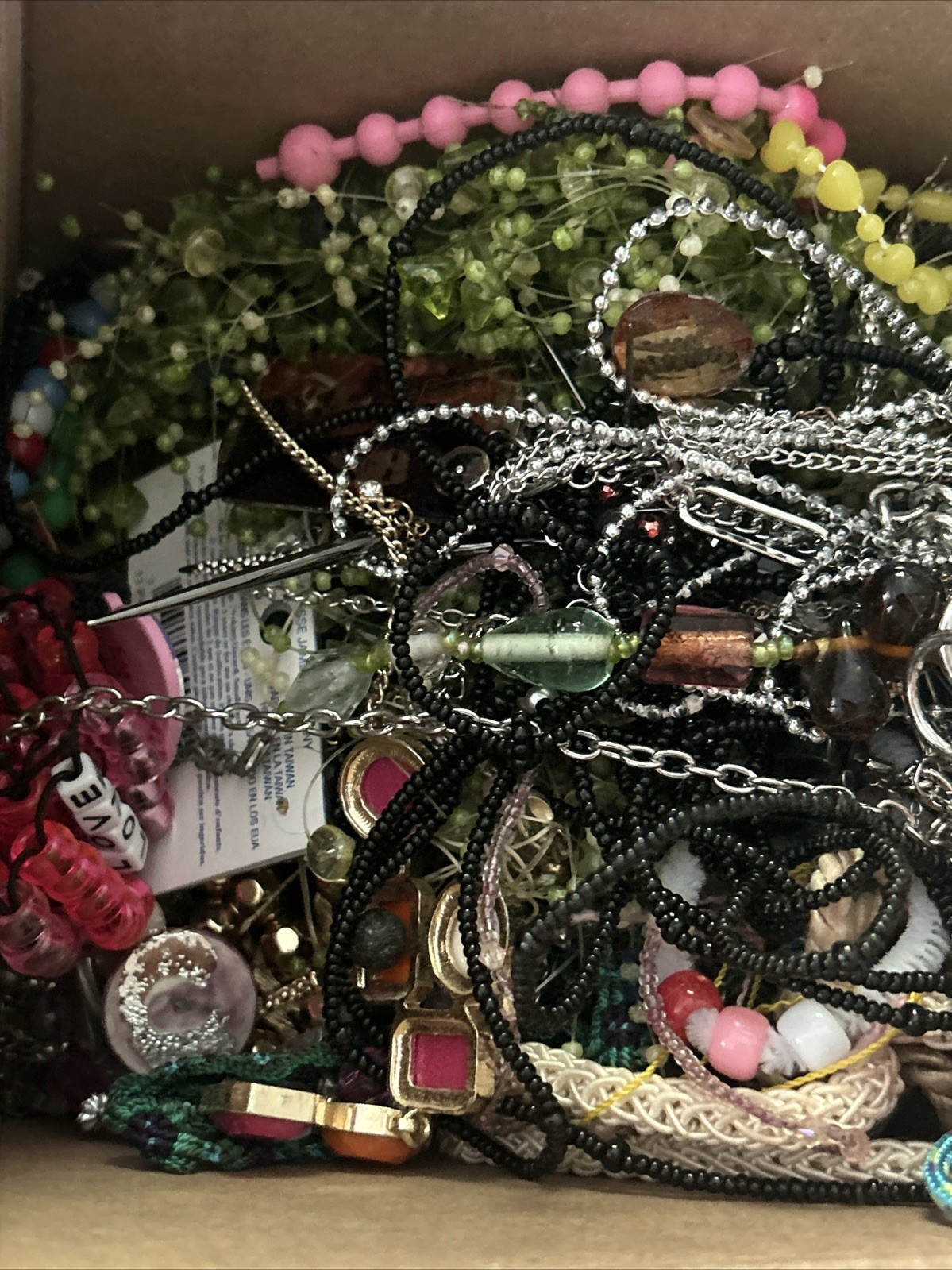 HUGE 9.5 lbs Jewelry Lot WEARABLE & REPAIR CRAFTING Unsearched VTG/NOW ESTATE