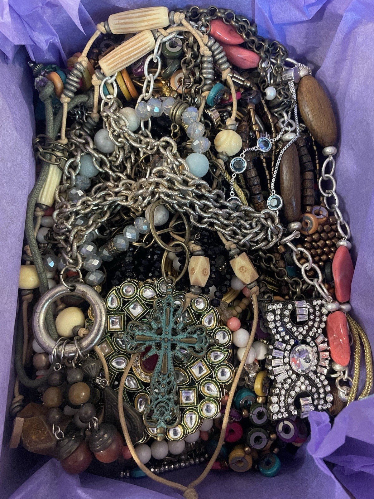 Lot 86 Vintage To Now Jewelry To Wear Sell Or Repurpose – 5.5 Lbs