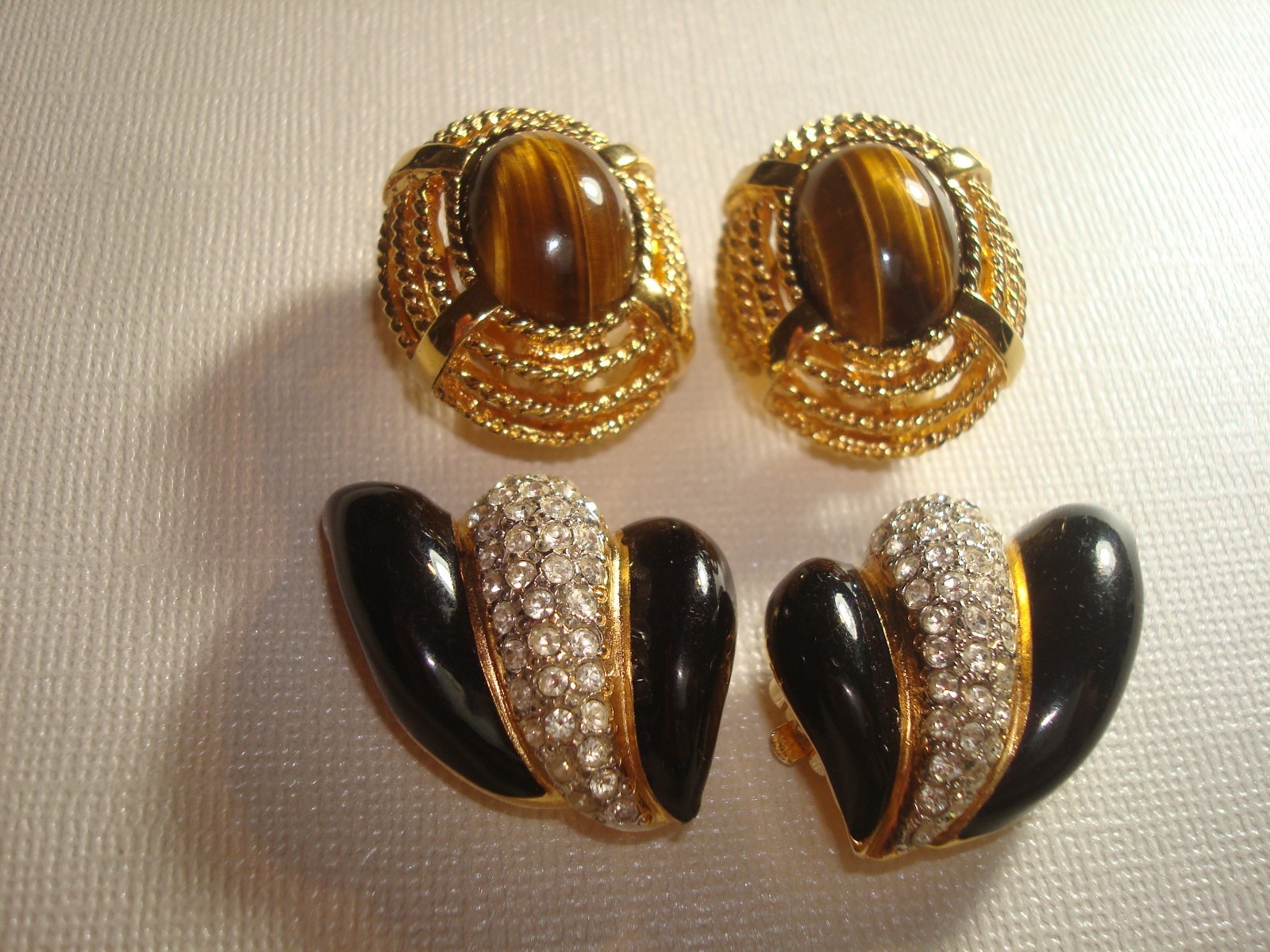 Vtg.St.JOHN LOT (2) EARRINGS OVAL TIGER’s EYE GOLD/T, BLACK ENAMEL RHINESTONES