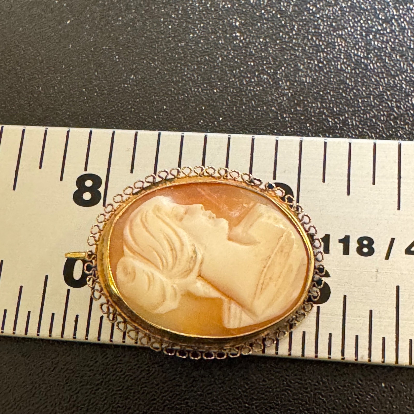 Victorian Cameo Lace Border Pendant Brooch A&Z 1/20th 12K Gold Filled 1.25″