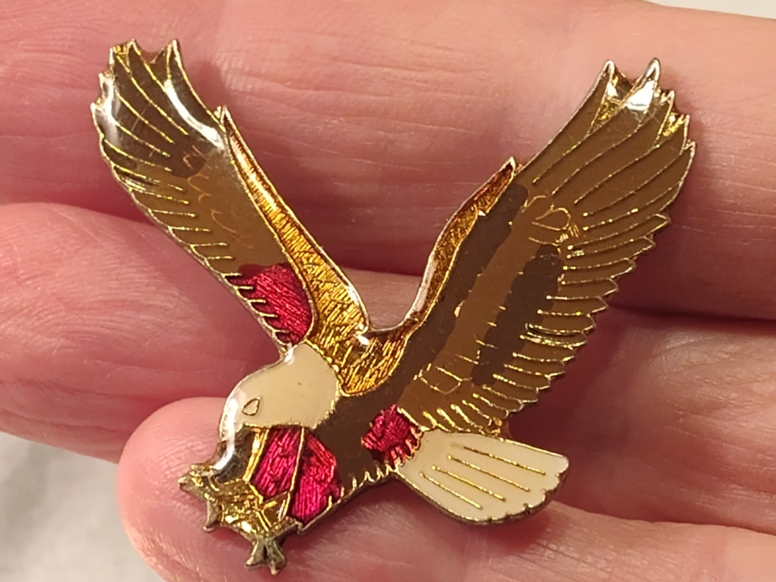Vintage Brown Red Gold White Soaring Bald Eagle Lapel Pin 2″ Span