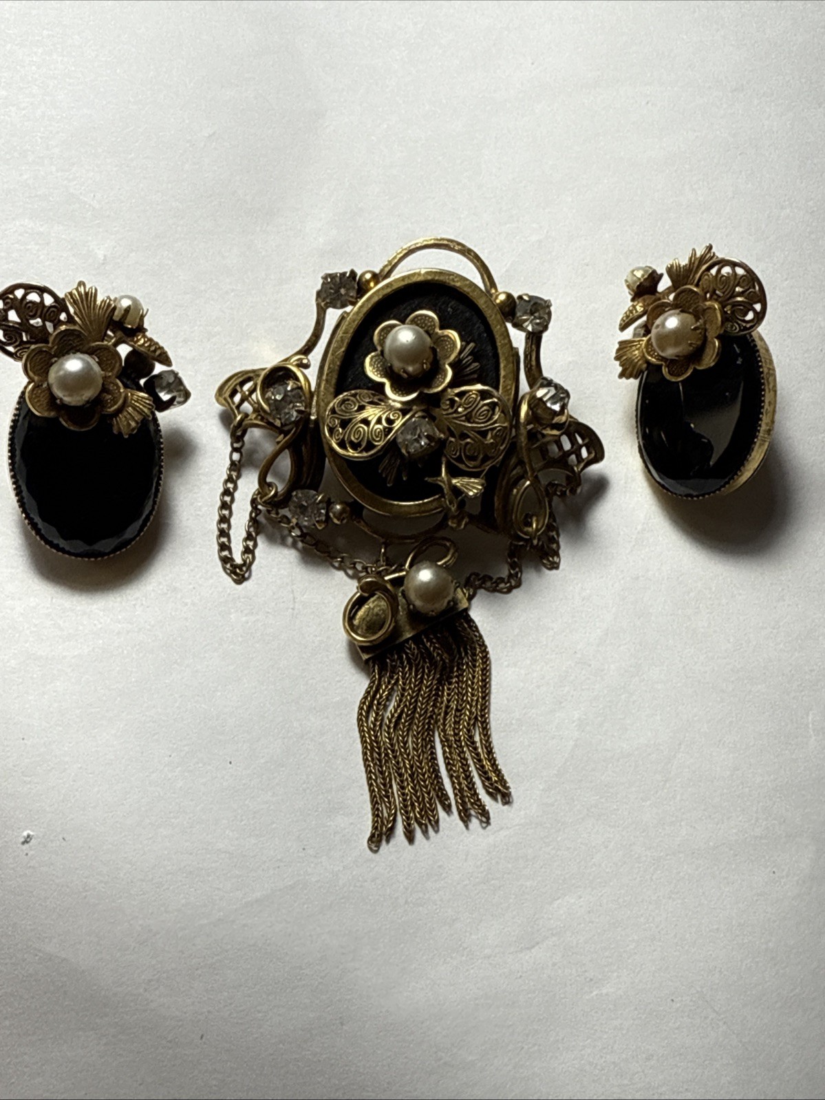 Brooch Pendant Earrings Set Victorian Antique 100 Years Old Read Description