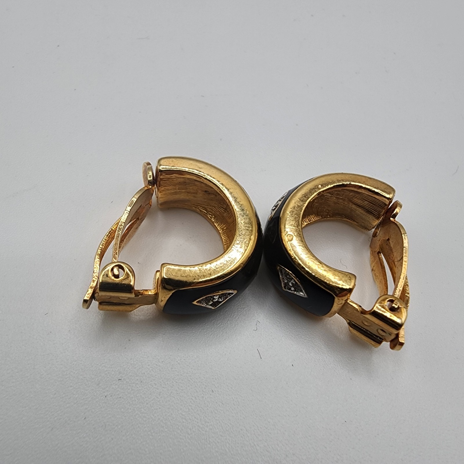 Black Enamel Rhinestone Crystal Earrings Gold Tone Vintage Clip On Jewelry