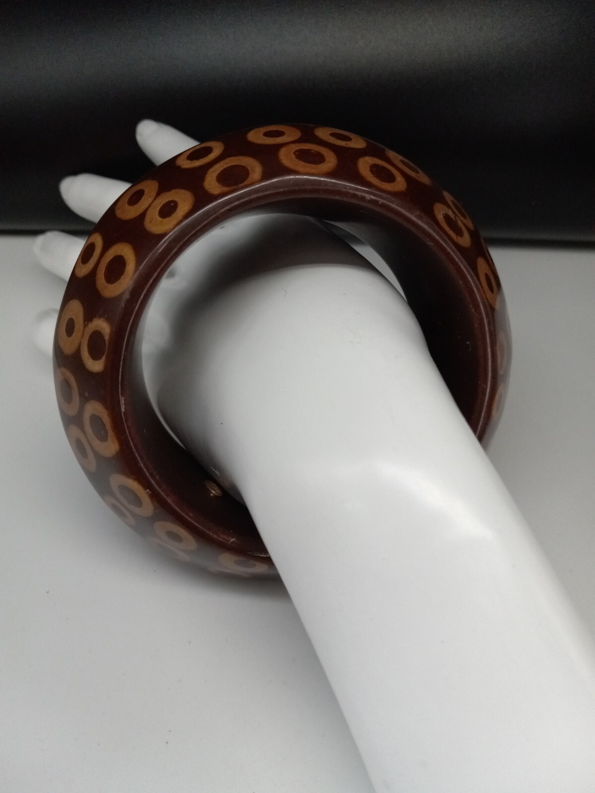 Kjl Vintage Massive Lucite Brown Polka Dot Designer Bangle Bracelet