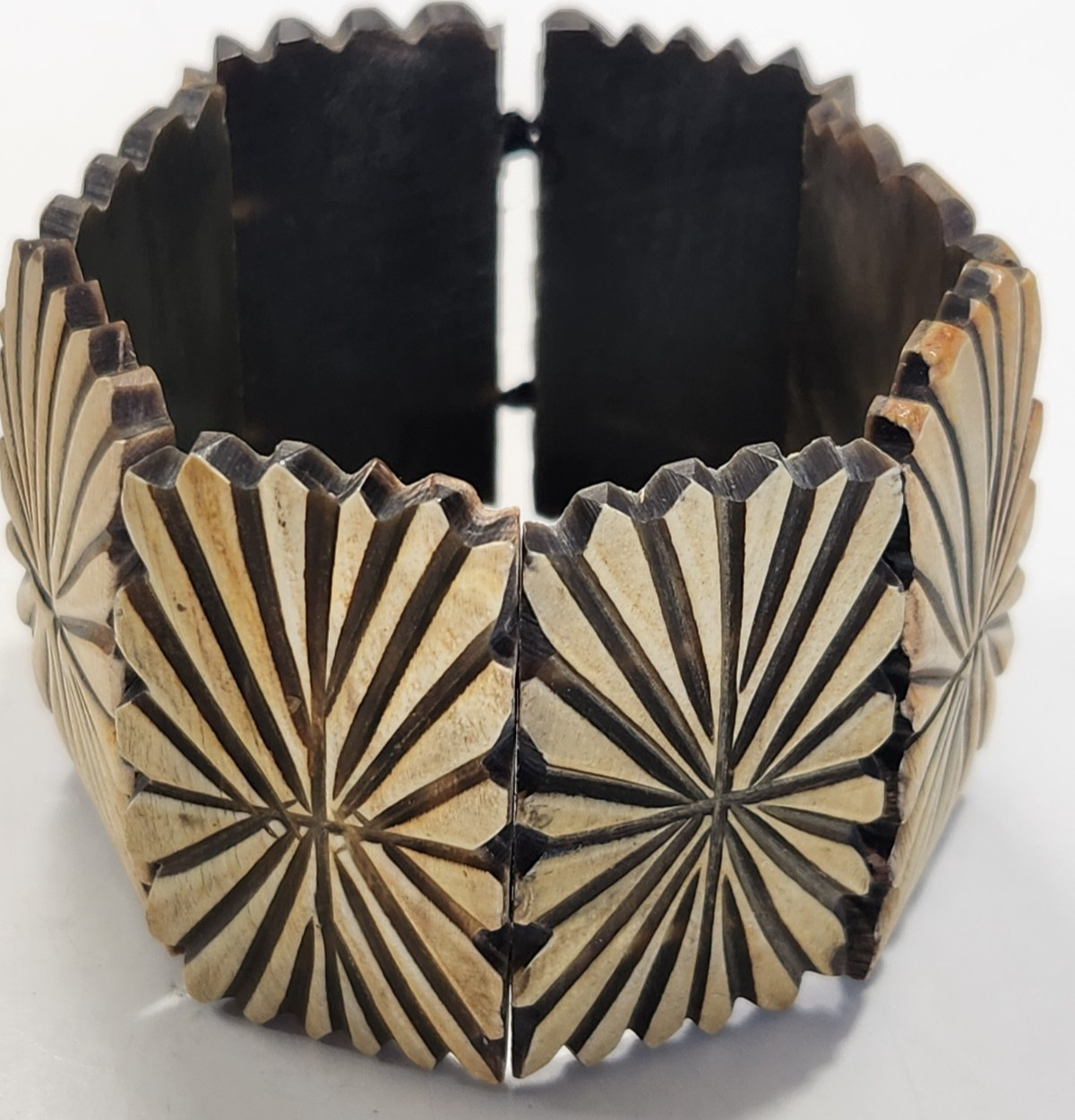Vtg Horn Bracelet Carved Starburst Design Stretch Panel Tribal African Ethnic