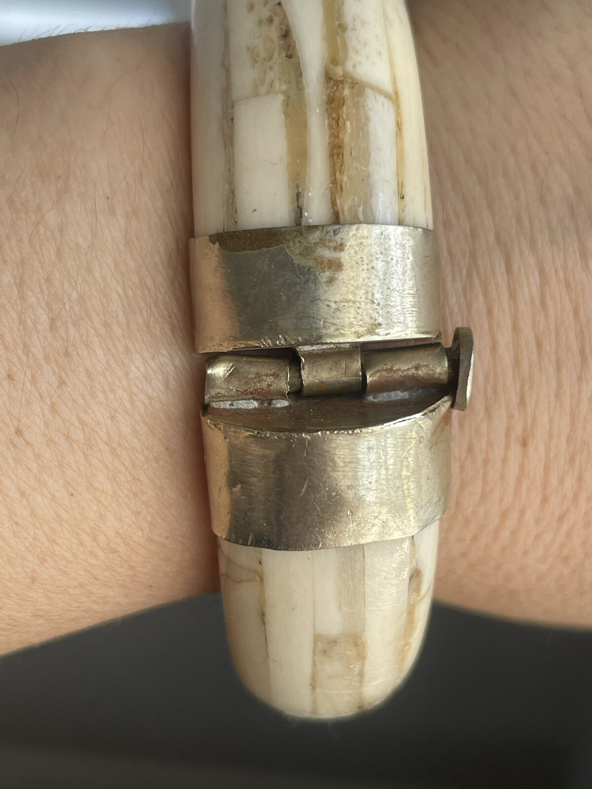 Vintage Inlaid Bone Tribal Hinged Bangle Bracelet Boho Bohemian Jewelry 7 in