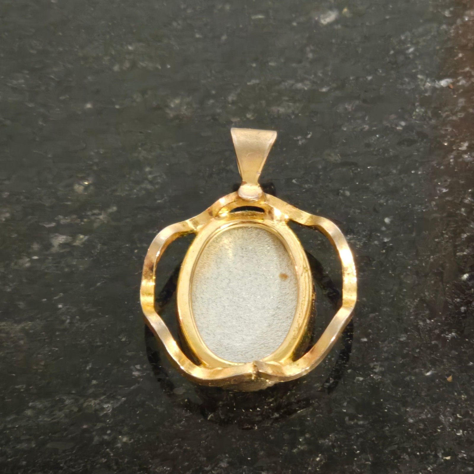 Vintage Flower Pendant Domed Cabochon Gold Tone Mid Century yellow floral art