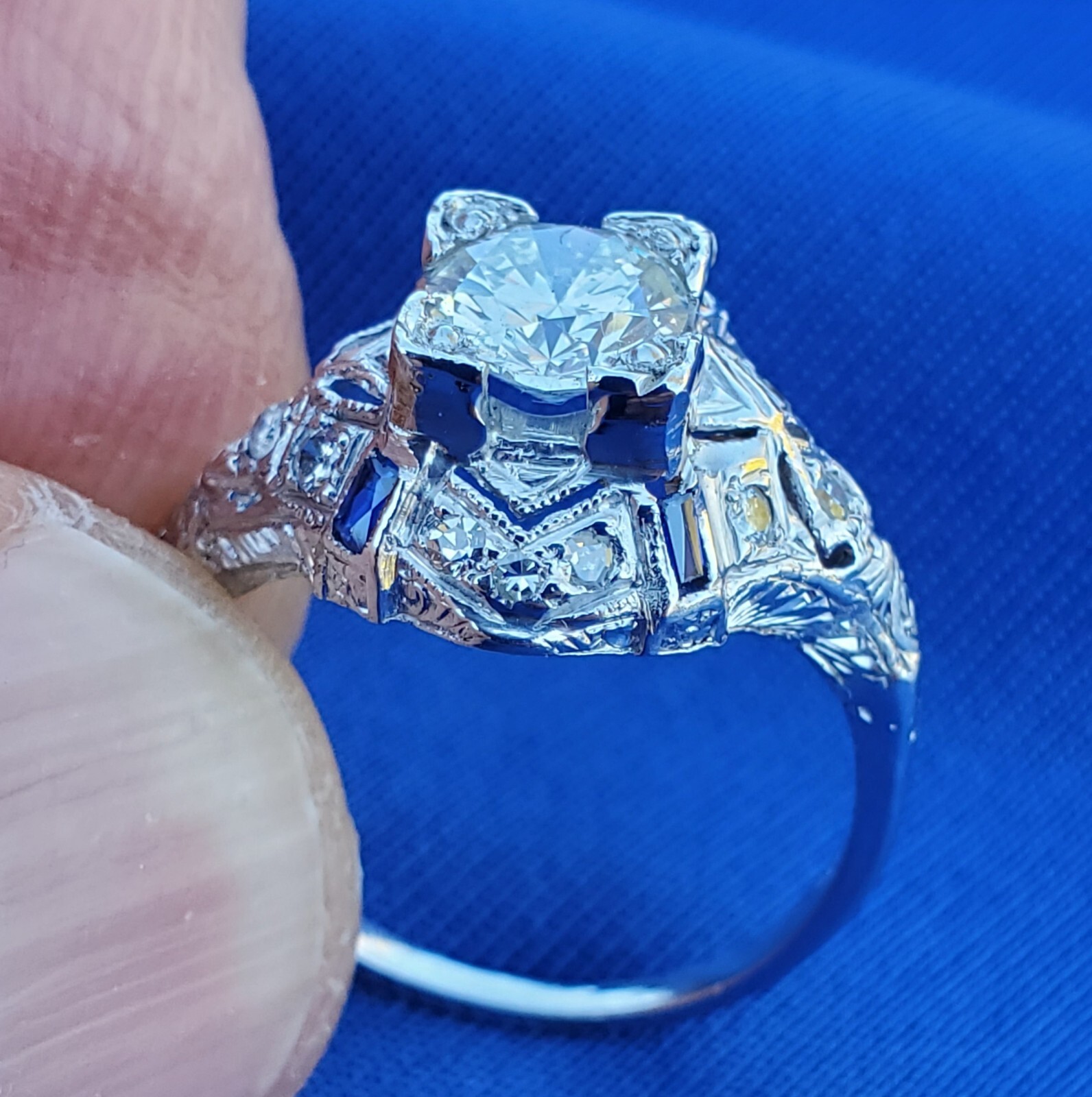 Original EARTH MINED DIAMOND Deco Engagement Ring 1 ct Vintage PLATINUM Sapphire