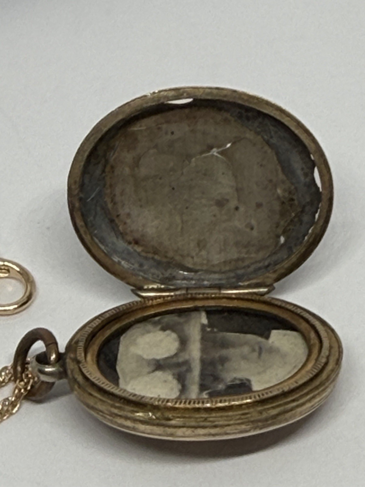 Antique Double Sided Rose Rolled Gold Fleur de Lys Flower Locket Necklace AS IS