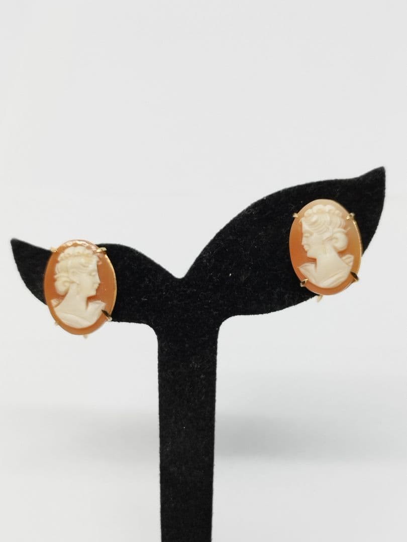 Vintage Cameo Earrings Excellent #469