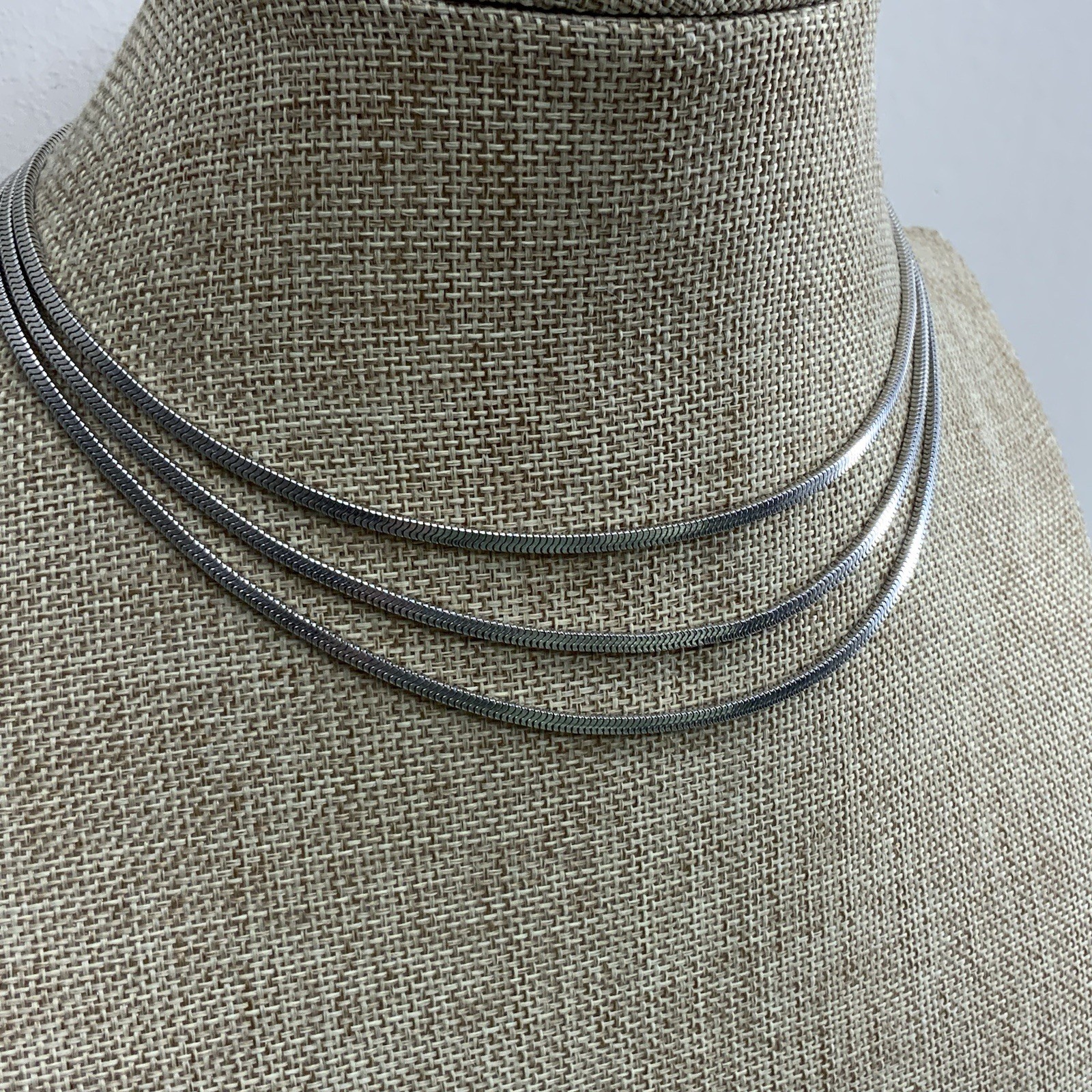Vintage silver tone triple chain snake chain choker necklace