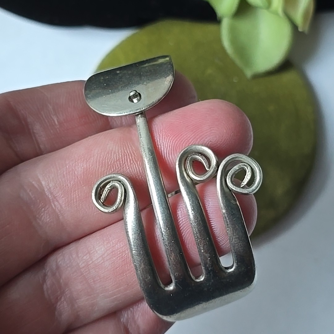 Vintage Hand Crafted Fork Silver Alloy Hinged Bracelet 7″ Wrist