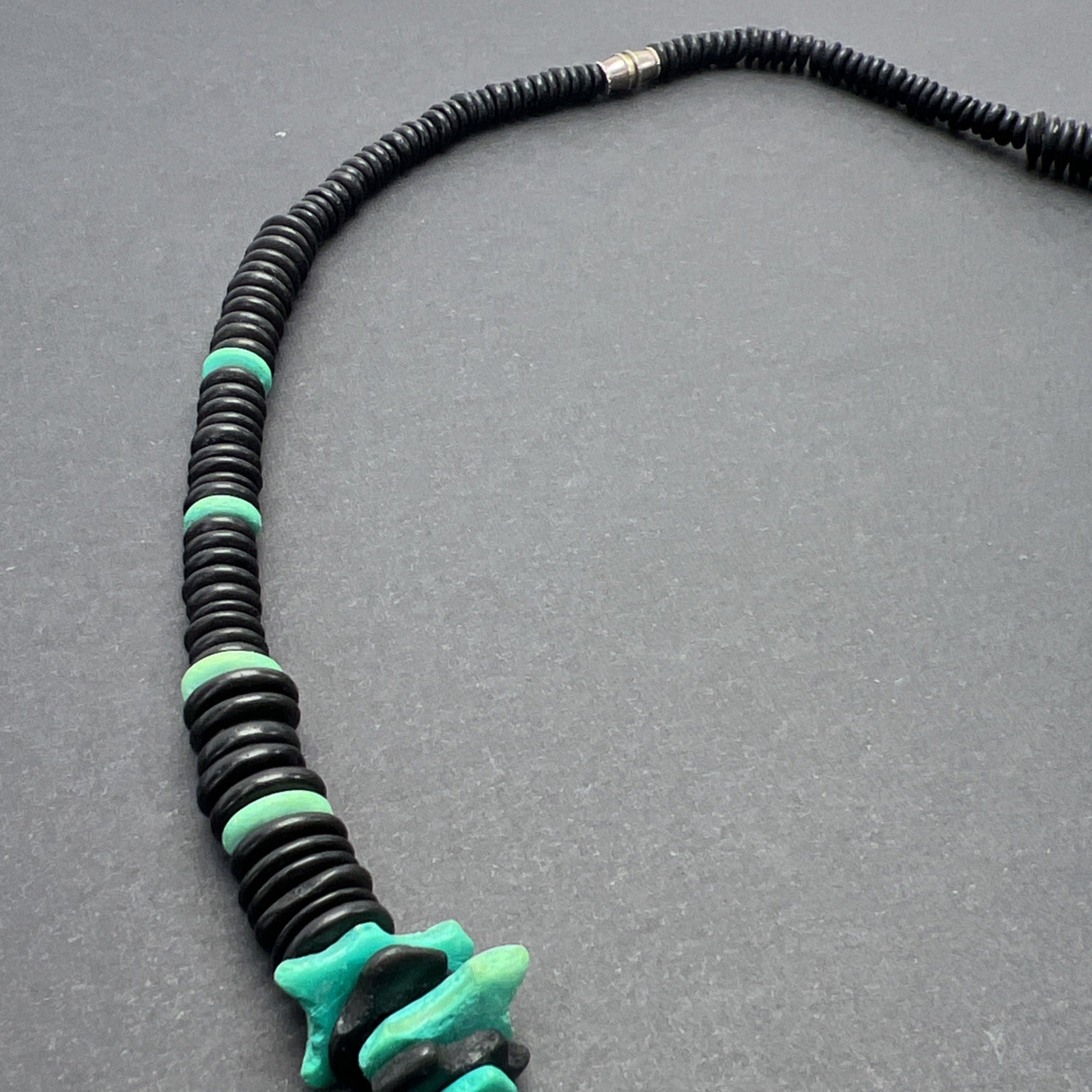 Carved African Elephant Giraffe Graduated Necklace Ceramic Turquoise Wooden VTG