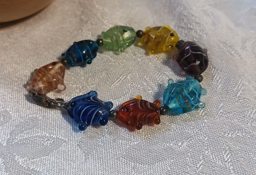 Vintage 6″ Glass Fish Beaded Handcrafted Bracelet 925 Lobster Clasp