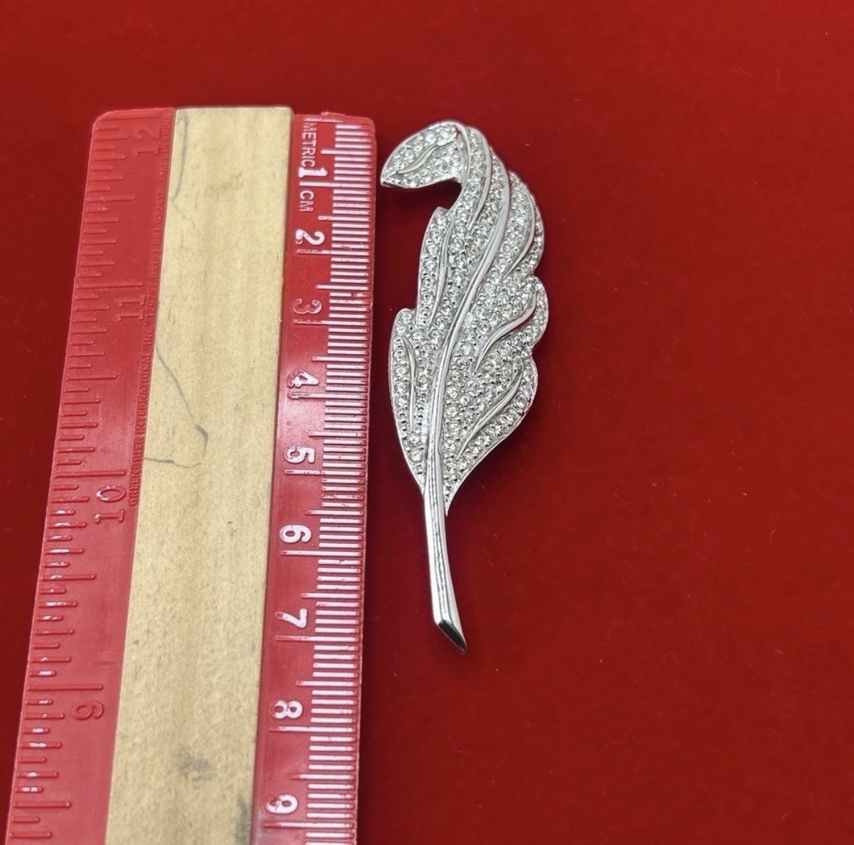 Christian Dior 1980s vintage wavy crystal long feather brooch