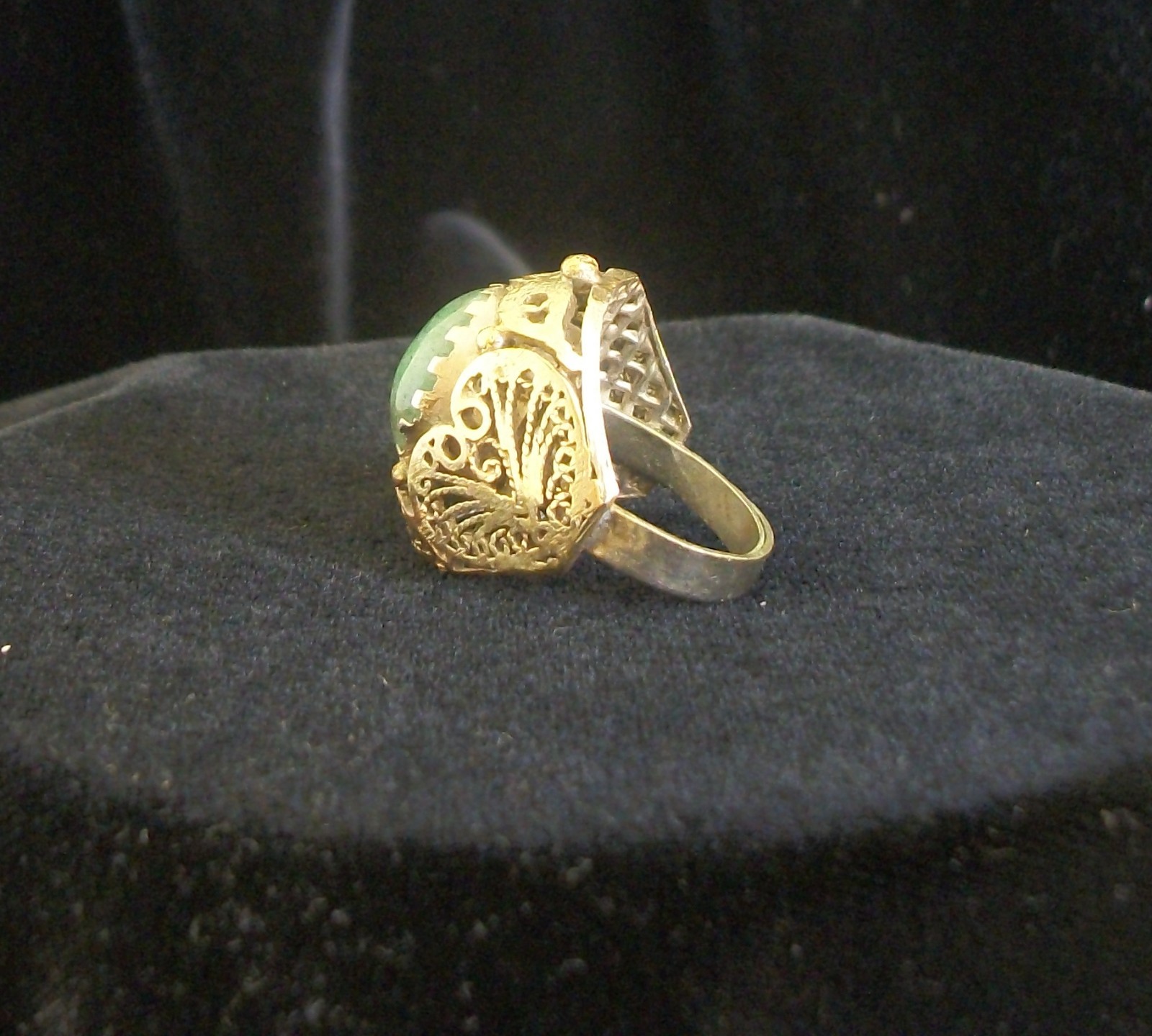 Vintage Gold-tone Green Cabochon Filigree Dome Ring Statement Piece