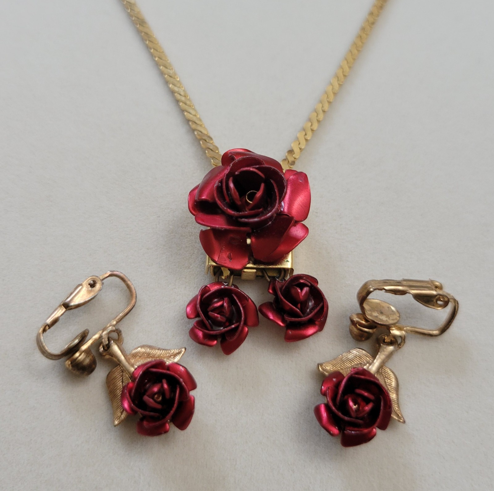 Vintage Metal Enameled RED Rose Jewelry Set Necklace & Earrings with Patent No.
