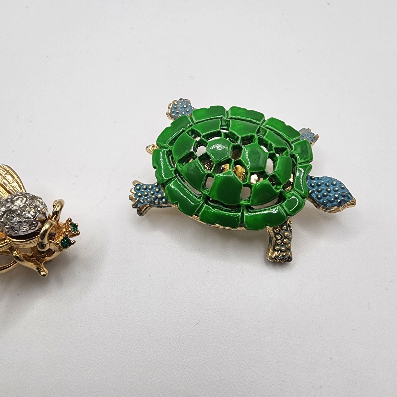Vintage Brooch Set Turtle & Fly Bee Bug Pins Enamel Animal Rhinestone Gold Toned