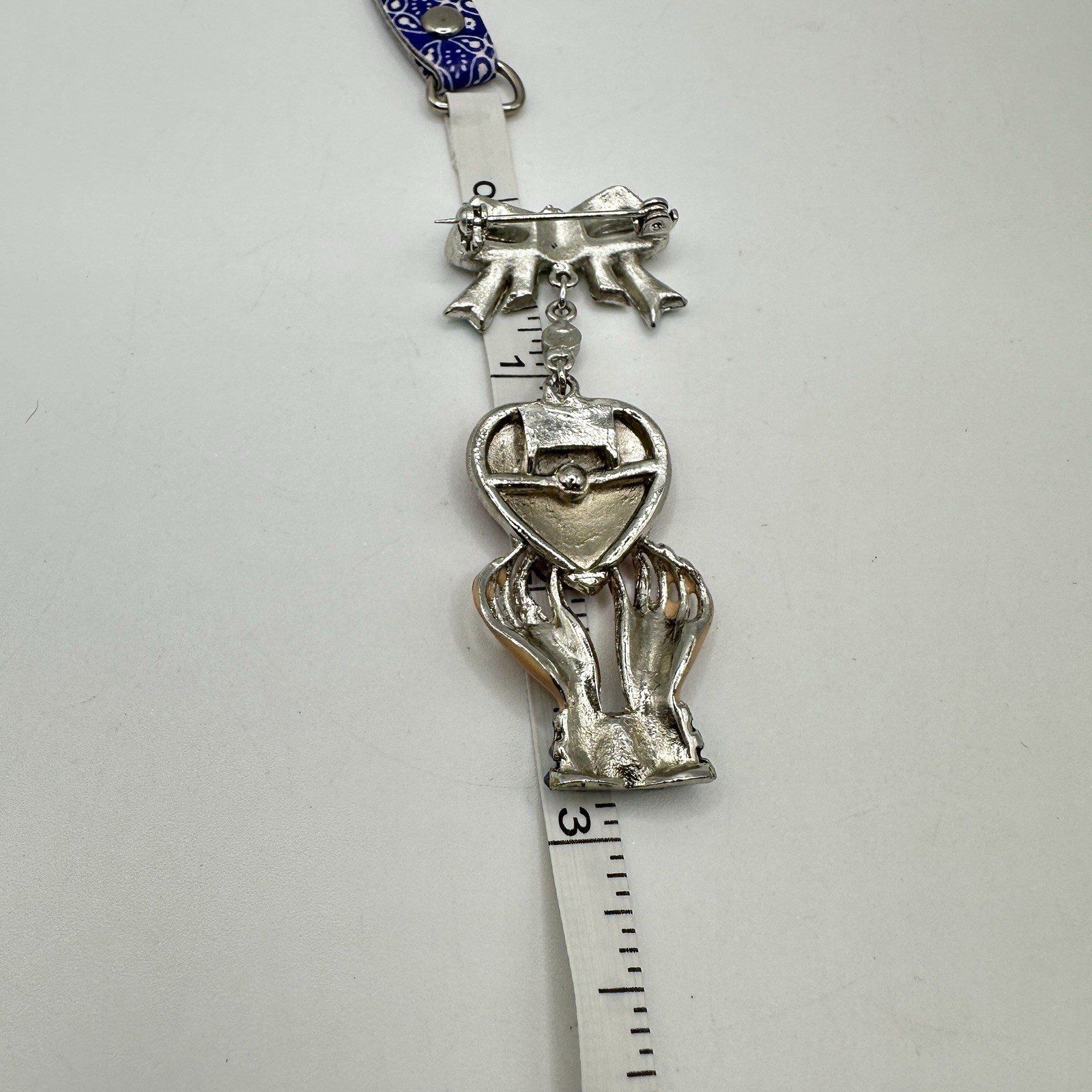 Vintage Figural Heart Hands Brooch Pin Rhinestone Enamel Dangle Bow Novelty 3″