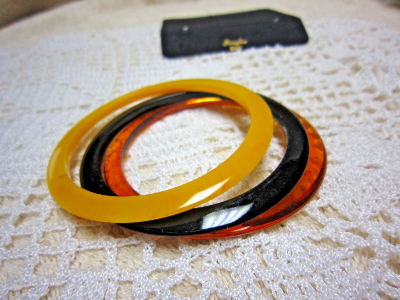 SARAH COVENTRY “BANGLES” Bracelet Set of (3) Acrylic Black, Butterscotch, Rust
