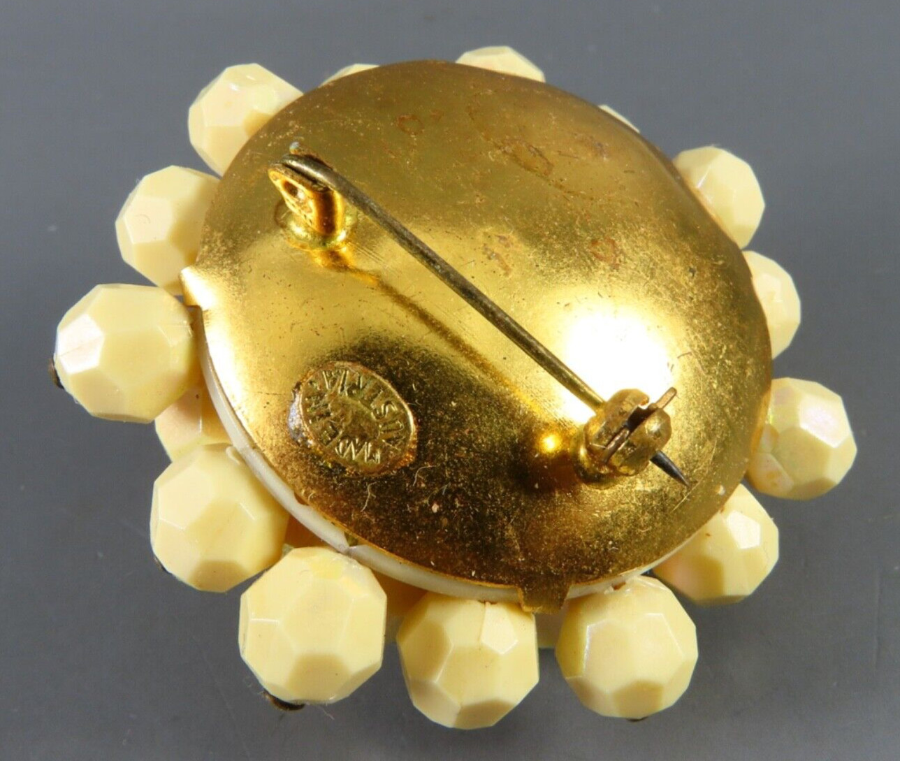 Vintage CREAM/IVORY COLOR BEADS Beaded Brooch Pin MADE IN AUSTRIA Bronze Trim