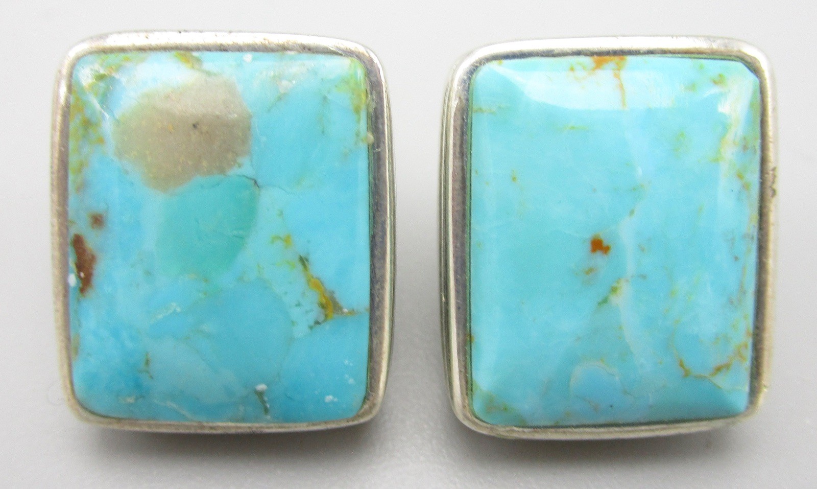 LOVELY VINTAGE STERLING SILVER TURQUOISE CABOCHON RECTANGLE STUD EARRINGS 11.5G