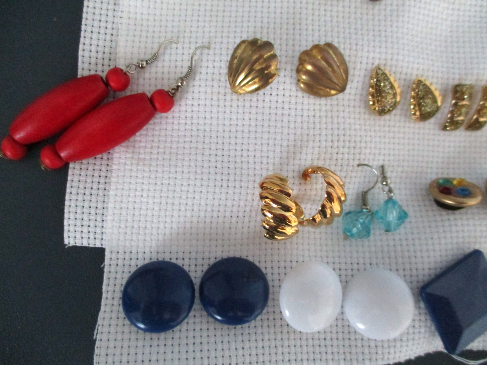 100 Pierced Earrings Sets Vtg to Mod Wearable Unsigned.