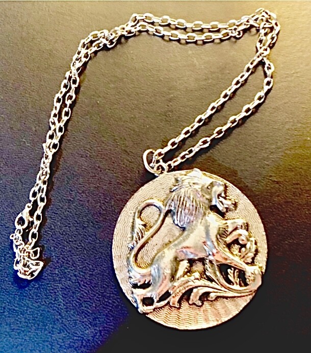 Silver Lion Leo Necklace Medallion Gothic Zodiac Pendant 30” Chain Cosplay Vtg