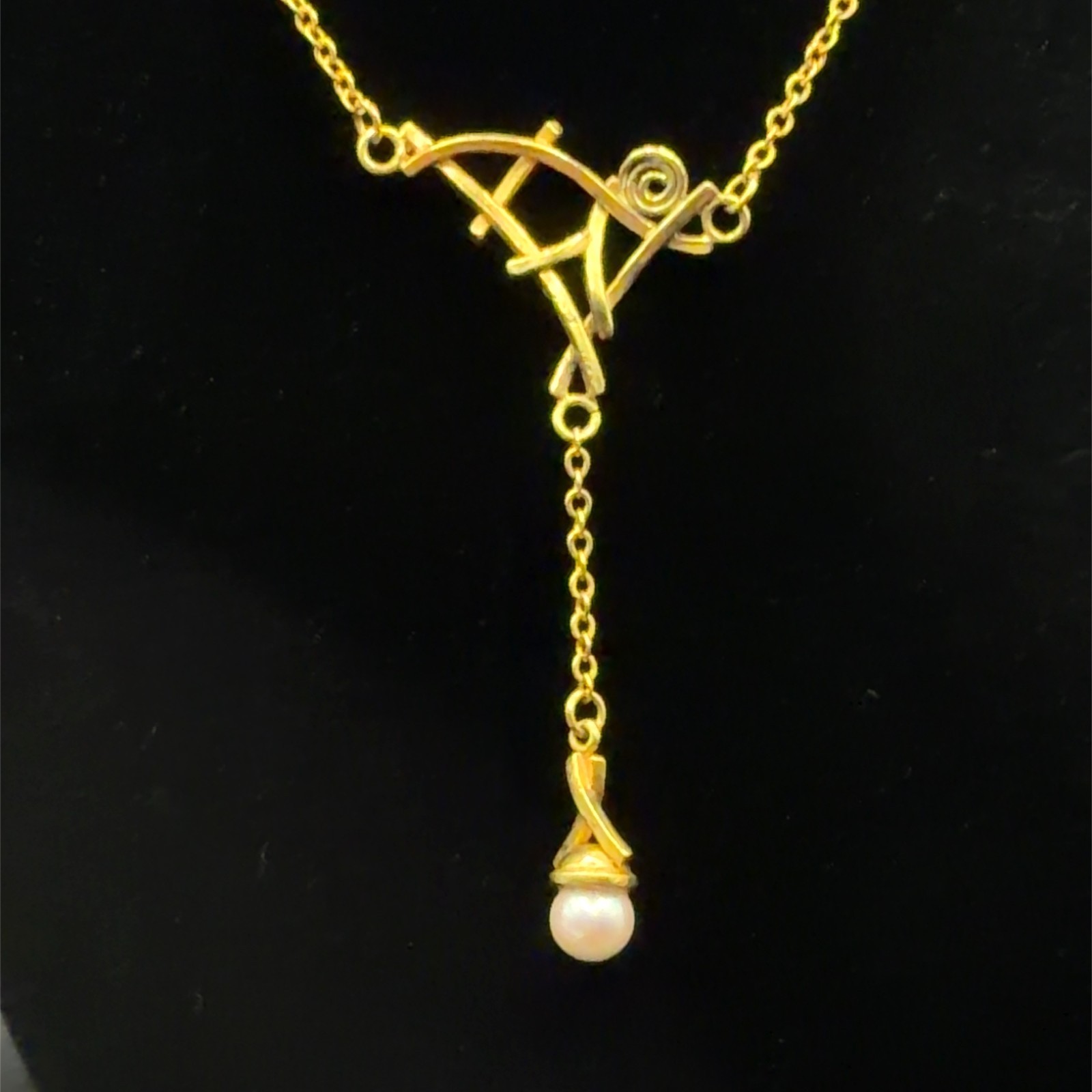 Vintage Yellow Gold Filled Freshwater Pearl Lavalier Necklace, 15 Inch, 5.5 gram