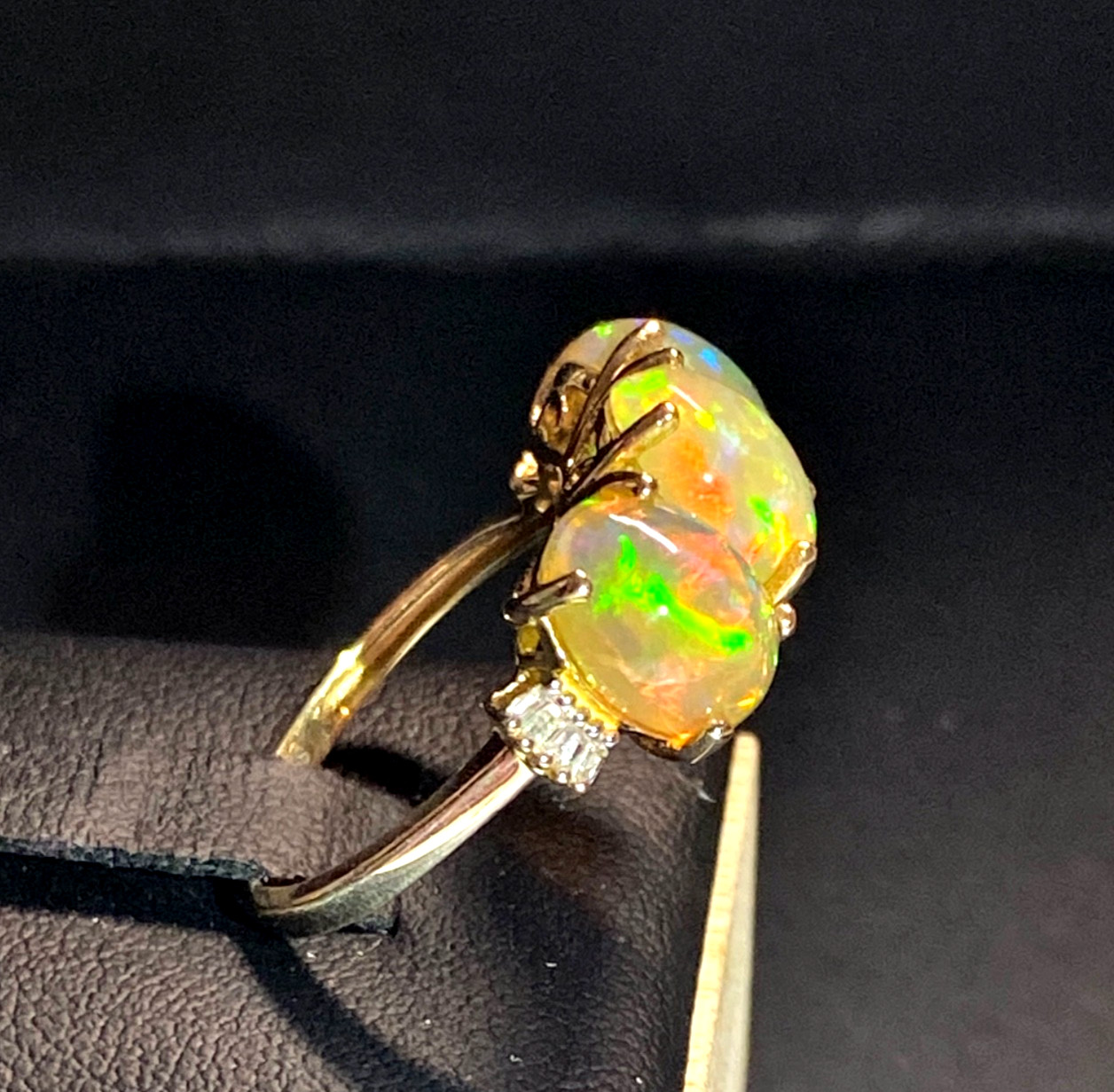 Dazzling 14kt Yellow Gold Ethiopian Opal and Diamond Ring Size 7 1/4 7.25