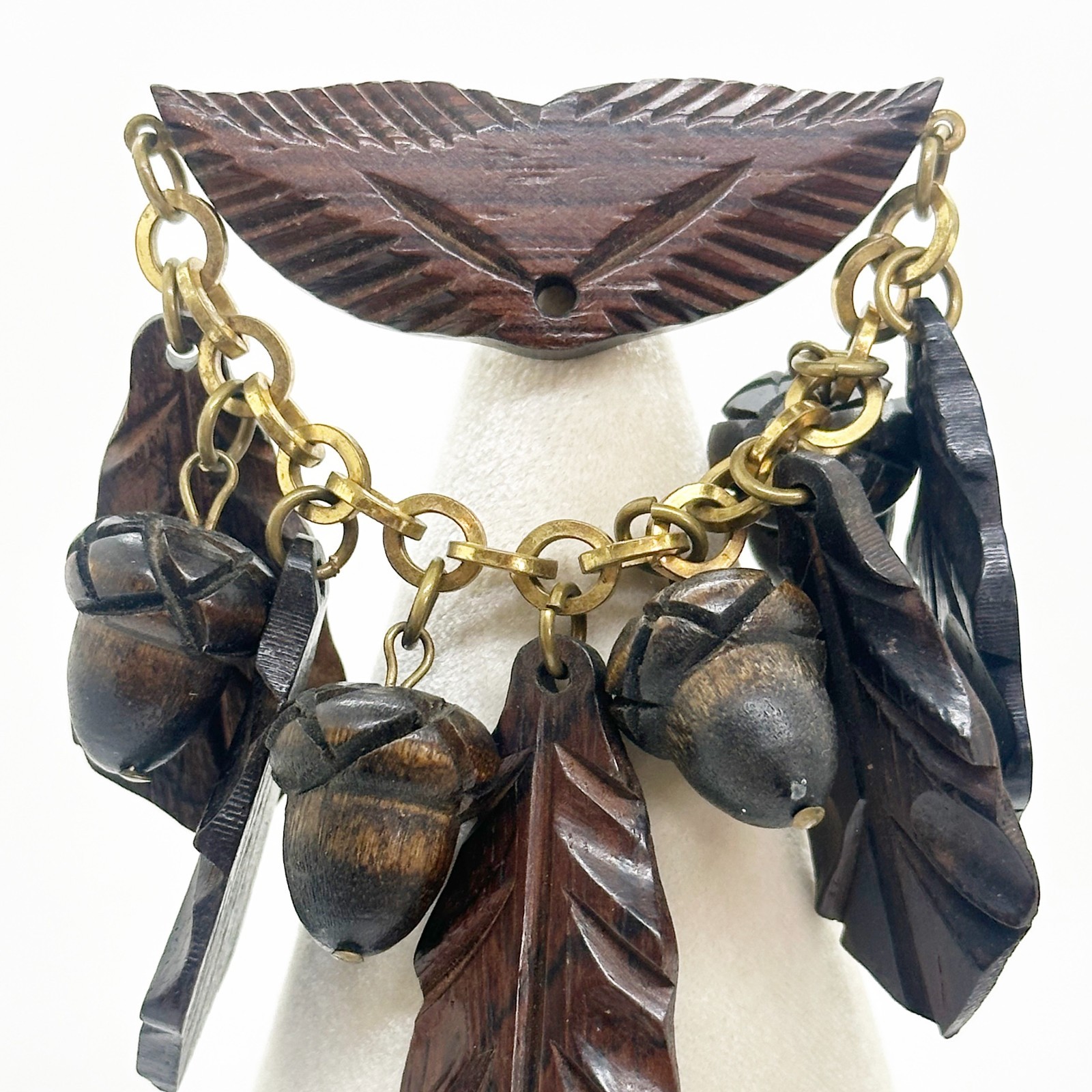 Vintage Hand Carved Wood Oak Leaf Acorn Dangle Brooch Nature Woodland WWII Era