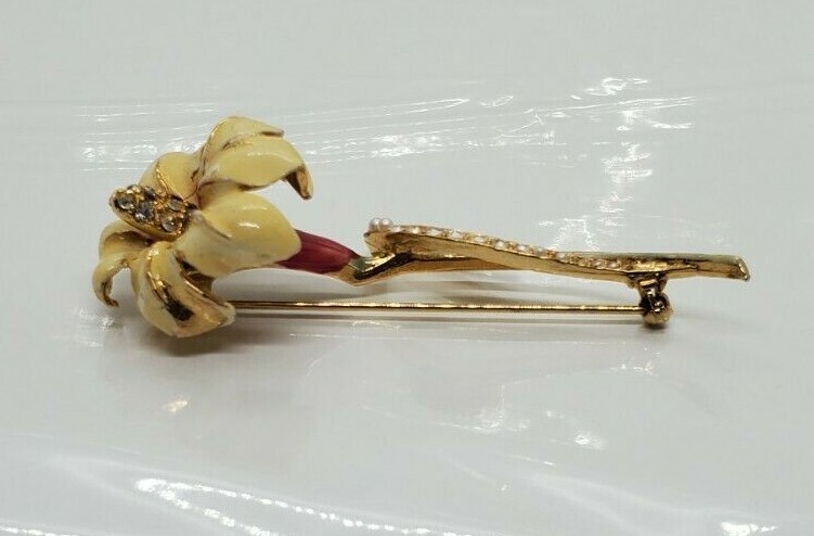 Long Stem Flower Brooch Pin Enamel Rhinestone Yellow 3″ Long x 1.5″ Wide